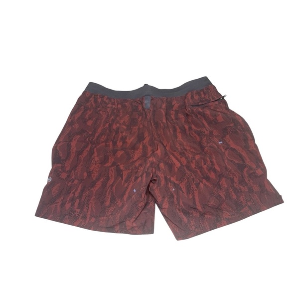 Lululemon License to Train Short 7” Linerless Size XXL Camo Geometric workout - Picture 2 of 7